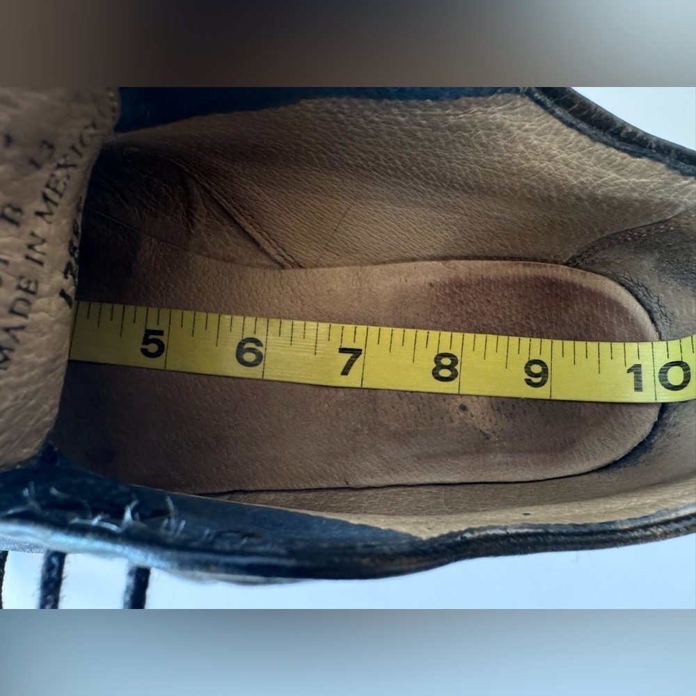 Frye Dark Distressed Lace Up Wingtip Yellow Stitching Oxford Shoes Women’s - Picture 10 of 12